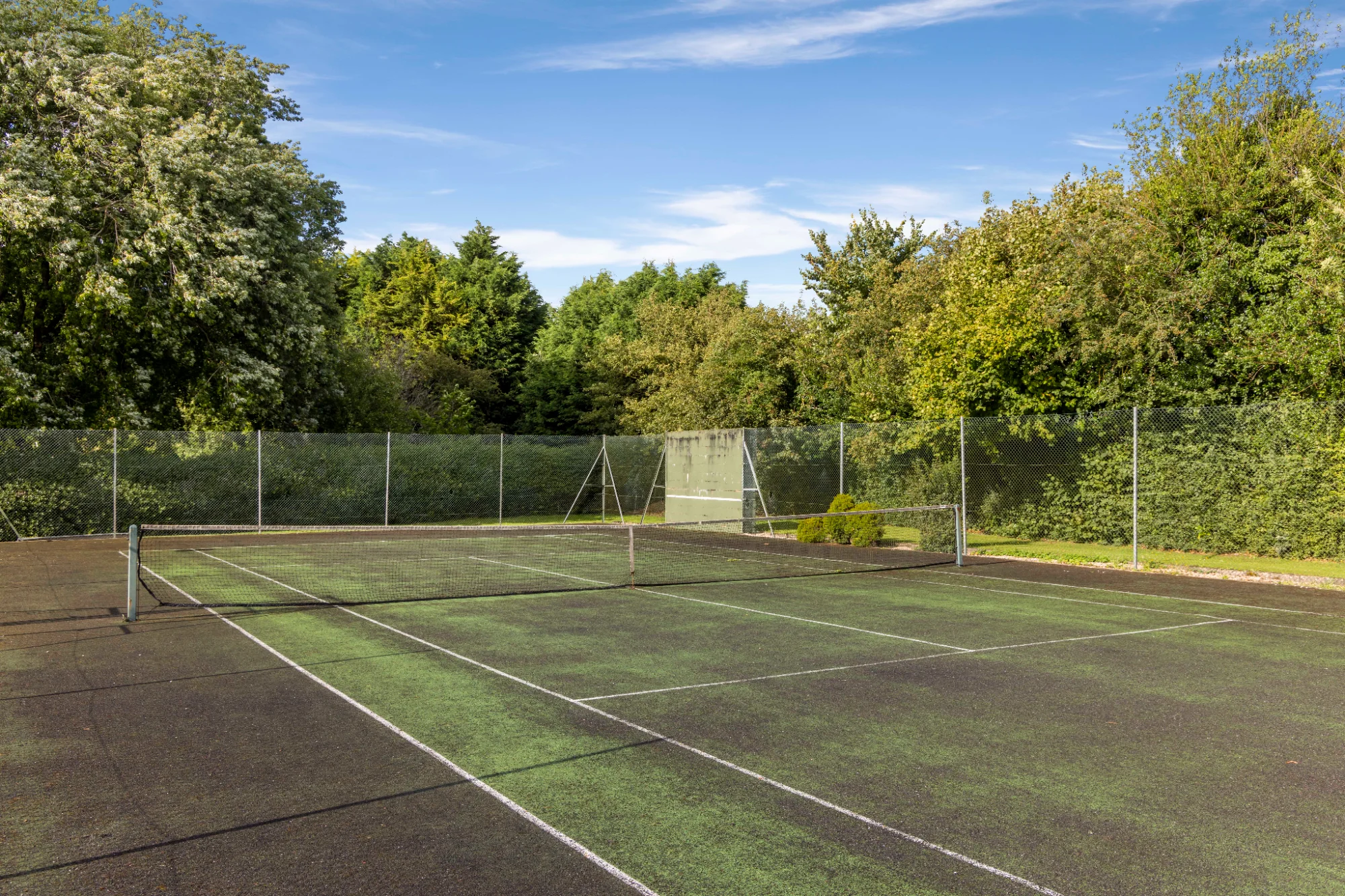 Tennis court